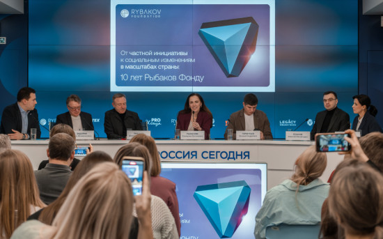 10 лет импакт-инвестиций: как Рыбаков Фонд формирует лидеров будущего