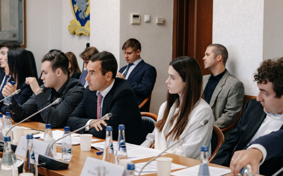 Виталия Макеева на круглом столе «Регулирование криптовалют: как России победить в технологической гонке»