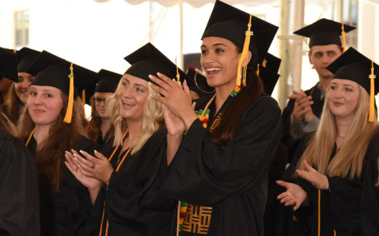 Стоит ли ехать на обучение за границу в 2026 году