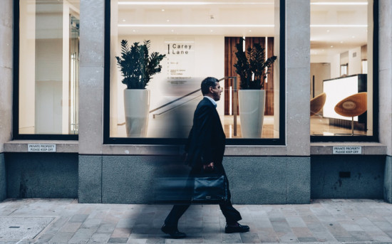 Какую страховку выбрать главе семьи: от рисков до накоплений