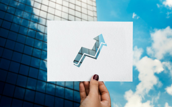 "Эксперт РА" повысил кредитный рейтинг "АйДи Коллект" до уровня ruBBB- cо стабильным прогнозом