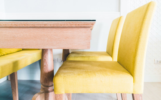 Мягкие стулья для столовой: как выбрать и ухаживать