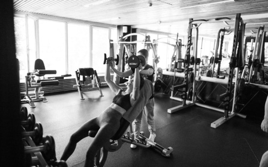 Онлайн-тренировки, которые реально работают: опыт персональной студии