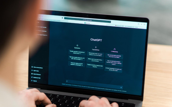 Бизнес начал искать специалистов по оптимизации контента под ИИ-поиск