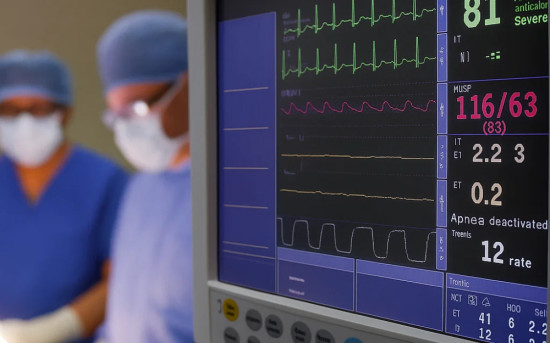 Невидимый риск: почему без проверочной техники медицина теряет надежность