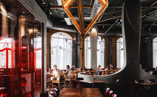 Альфа-Банк запустил стратегическое партнерство с White Rabbit Family