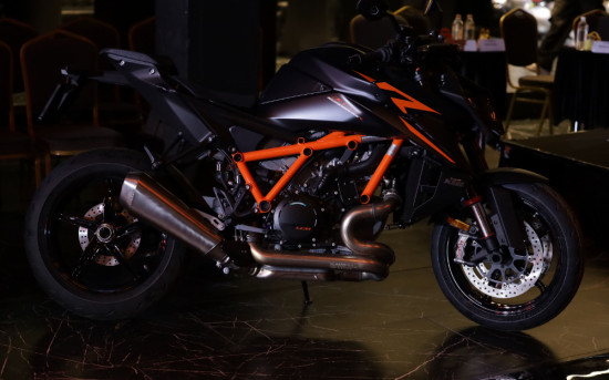 КТМ АВТОДОМ выступил партнером предновогоднего модного показа Аллея Моды