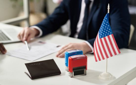 Открытие бизнеса в США: как выбрать между LLC, C-Corp и S-Corp