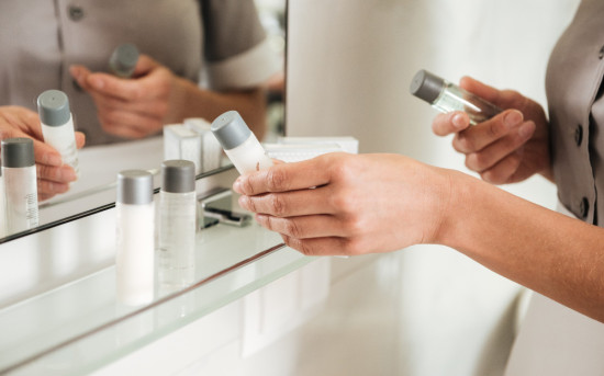 Натуральная и синтетическая косметика: что эффективнее на практике