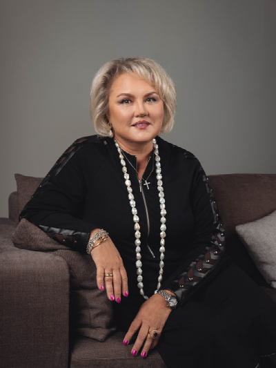 На фото Елена Комиссарова