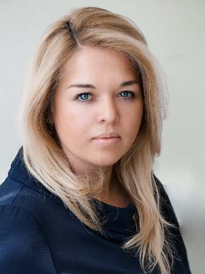 На фото Оксана Полякова
