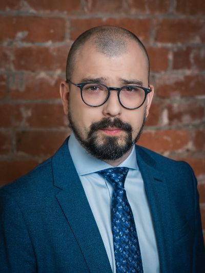 На фото Дмитрий Молчанов