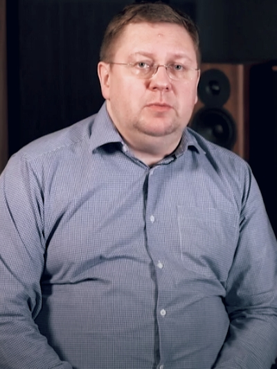 На фото Максим Семейкин