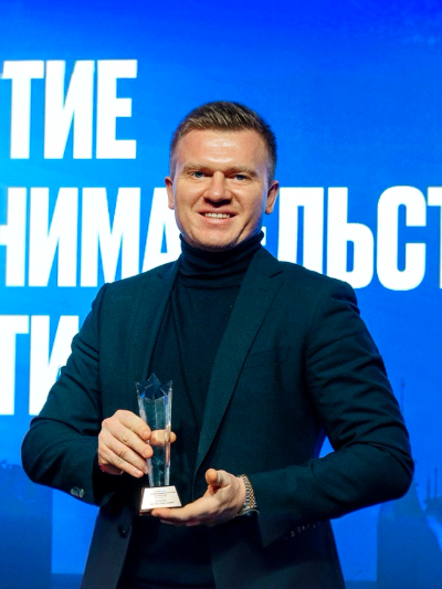 На фото Дмитрий Майер На фото Дмитрий Майер