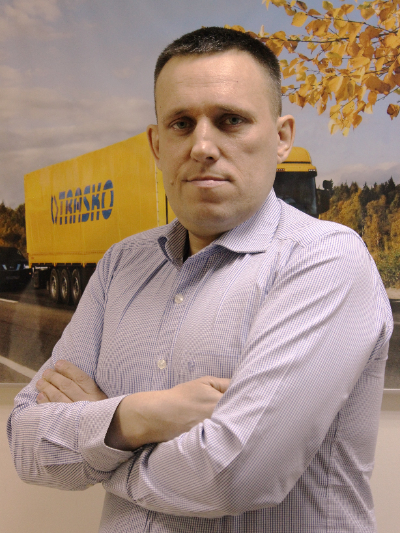 На фото Михаил Бурьянов