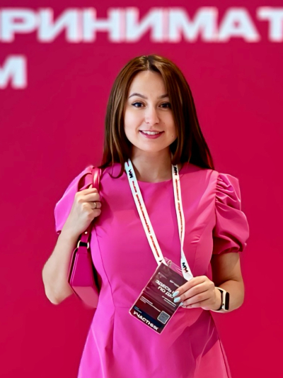 На фото Алина Гостищева