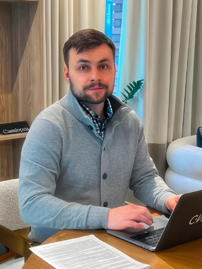 На фото Александр Портнов На фото Александр Портнов
