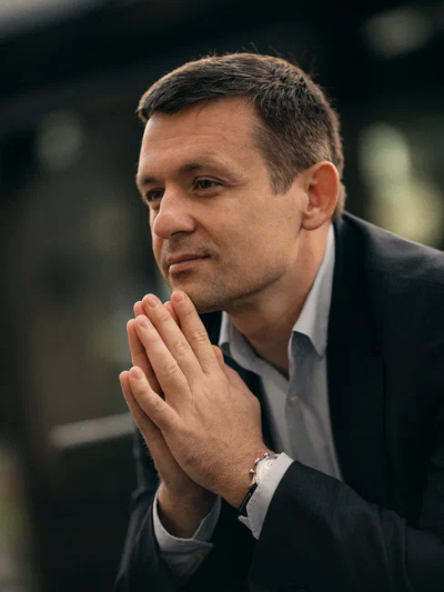 На фото Илья Блинов