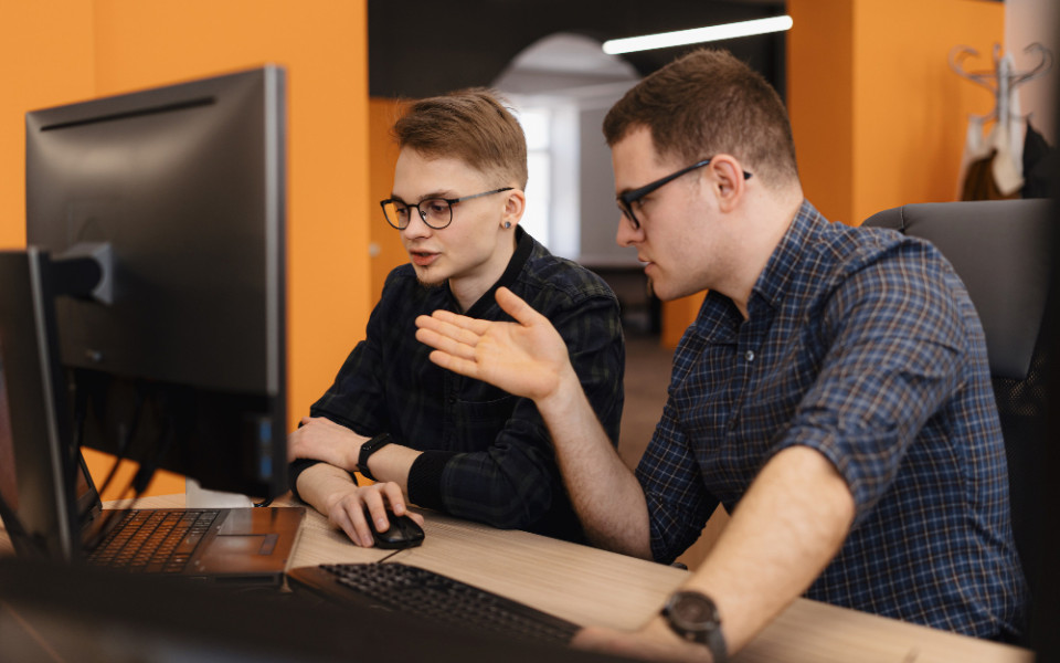 group-young-business-people-working-office-2