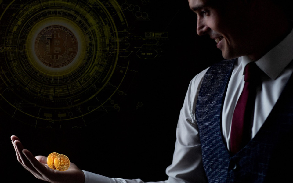 Рост биткоина до $126 000 вернул интерес инвесторов к крипторынку