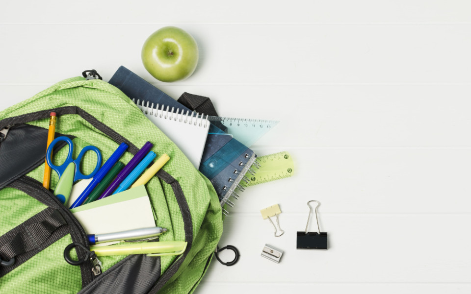 Несмотря на общее нежелание детей идти в школу, сам процесс подготовки для них источник радости, предвкушения и возможность для самовыражения