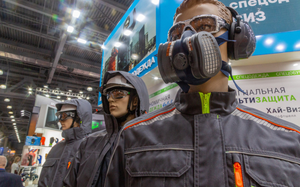 Расходы предприятий на их закупку СИЗ составляют от 40 до 50% от общих расходов на охрану труда