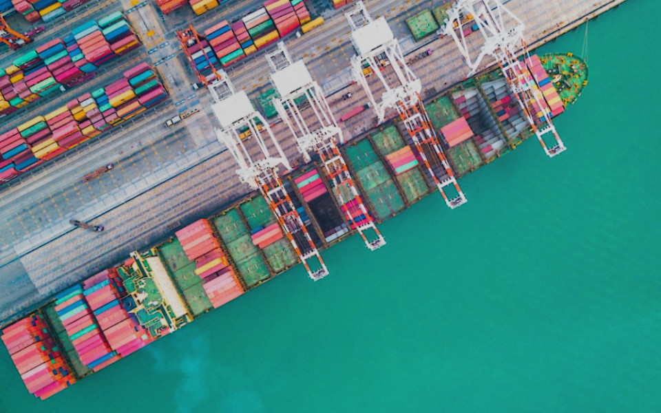 Как устроен экспорт: вывоз товаров за границу и предложение услуг