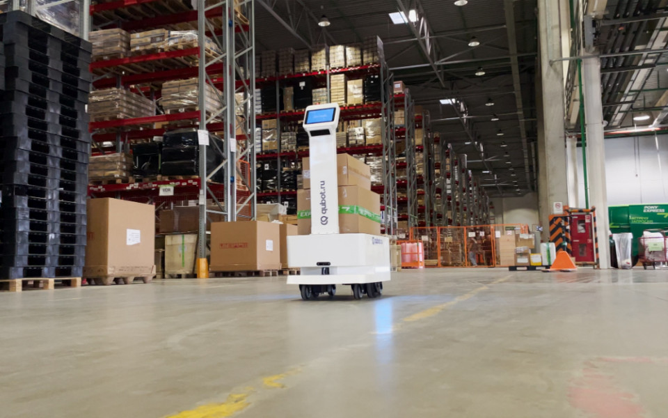 Автоматизация внутренней логистики с помощью AMR-роботов