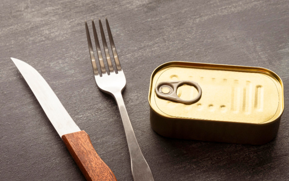 Мифы о консервах: разбираемся со слухами о вреде тушенки и «мертвом» мясе