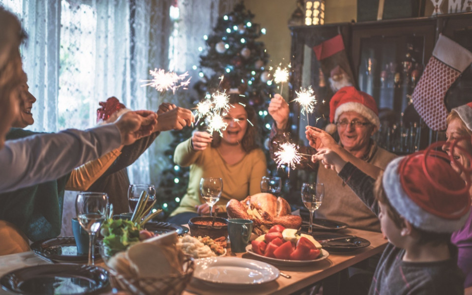 Застольные поздравления и новогодние слова: как не испортить праздник