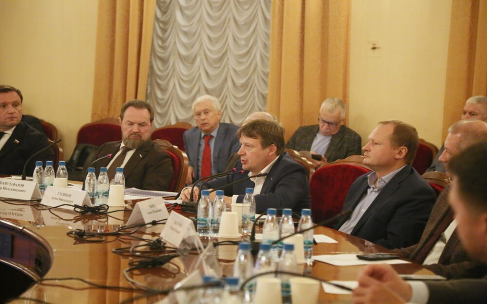 Антон Глушков представил в Госдуме итоги работы НОСТРОЙ по НОК