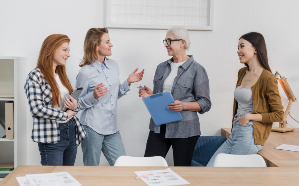 На сколько эффективным является демократический стиль управления