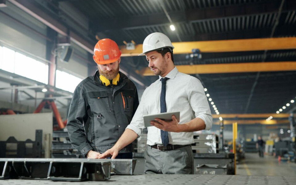 Почему лидерство в бизнесе начинается с охраны труда
