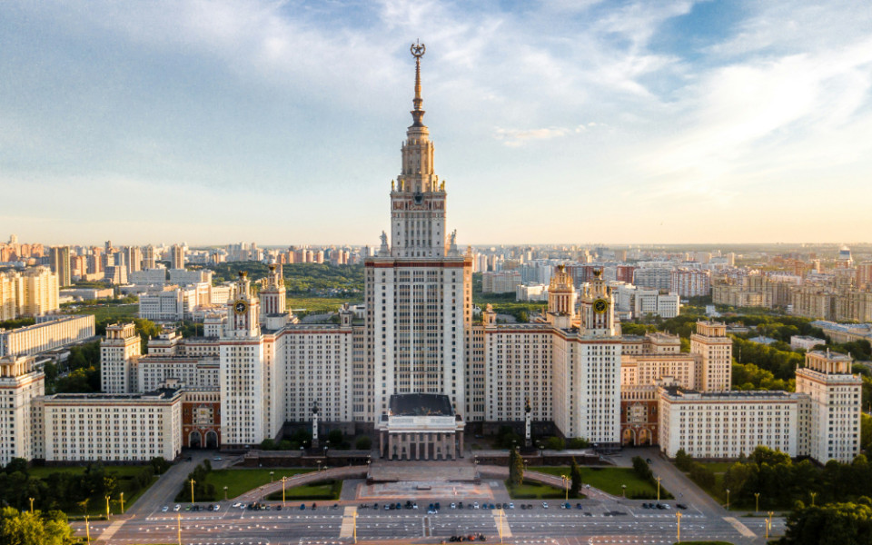 Как посчитать, сколько откладывать на обучение ребенка в топ-вузе