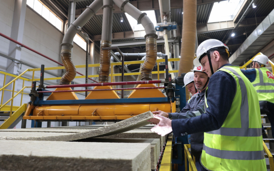 Юрий Слюсарьи познакомился с принципами работы предприятия