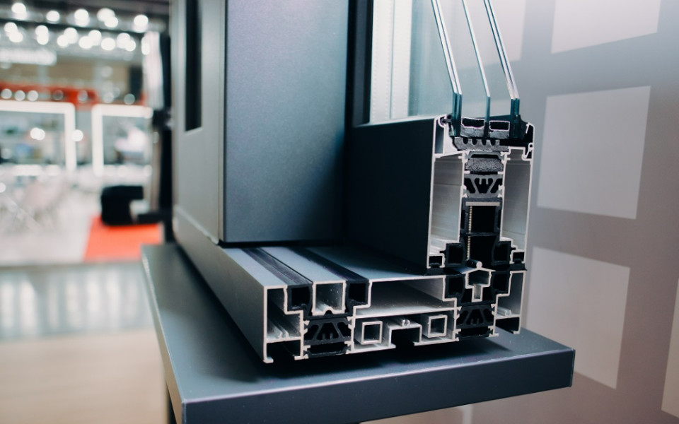 РЕХАУ объявила о выпуске на рынок алюминиевой линейки RESOLUT