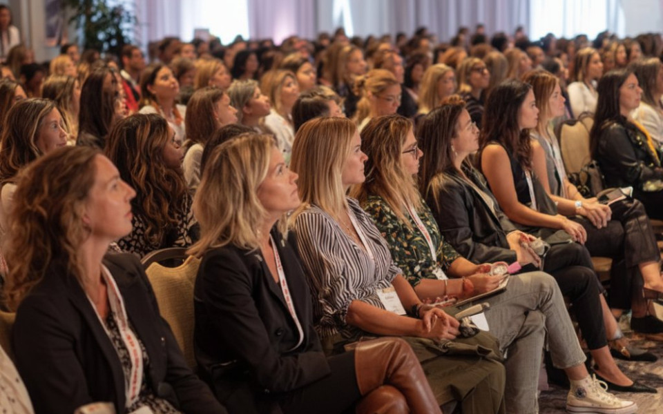 В Москве прошел «Форум косметологов России» в очном формате