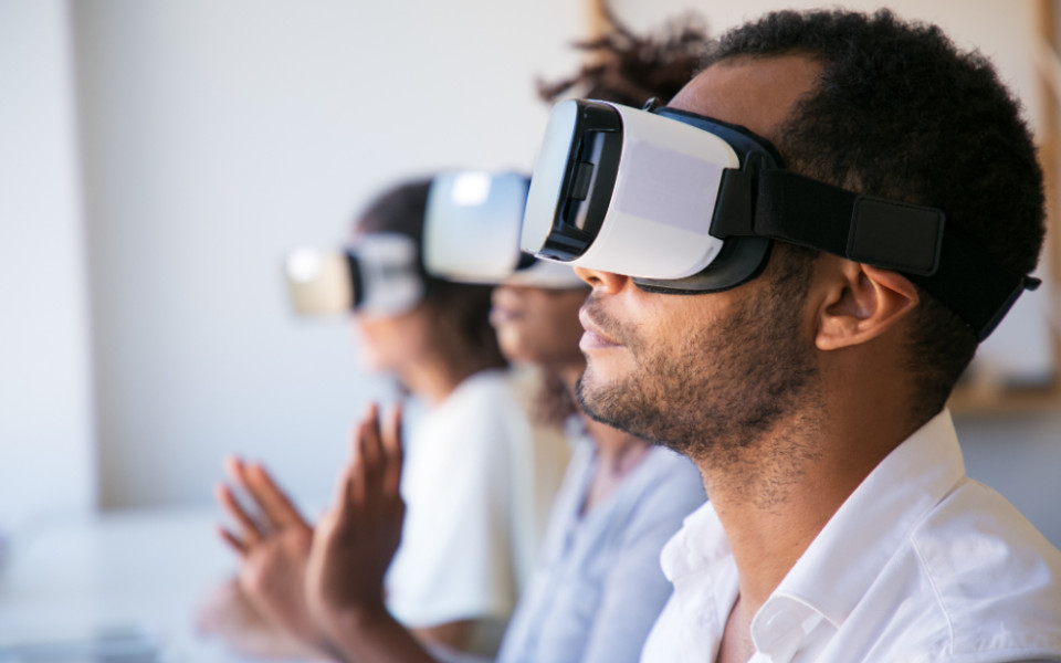 Онлайн-конференции с VR: новый уровень делового общения