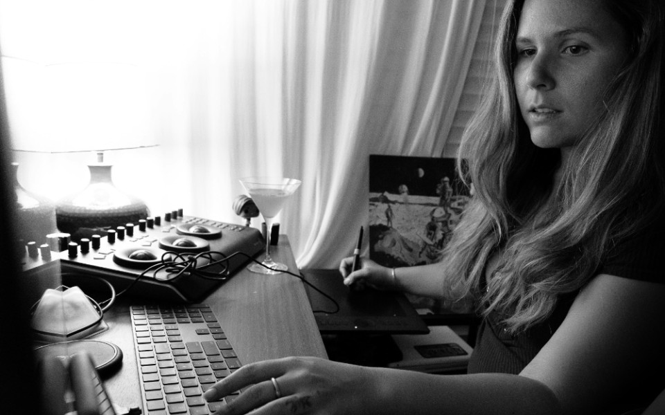 Цветокоррекция как драматургия: как цвет формирует эмоции сюжета