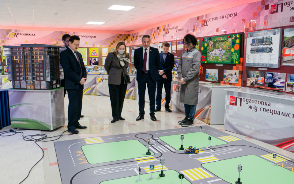 Как производителю эффективно работать с государственными заказами