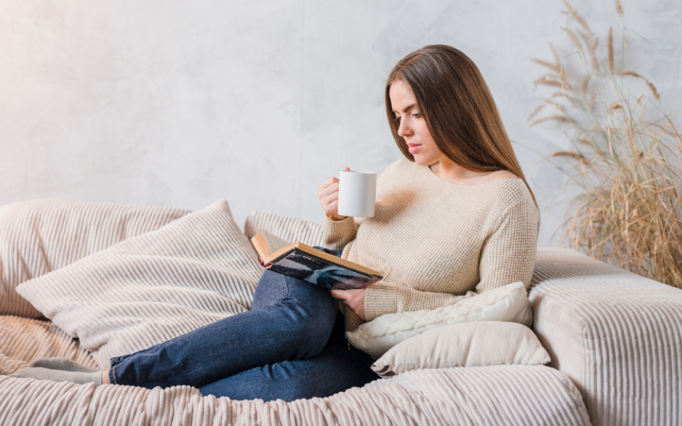 Личный угол: как диван превращается в личное убежище