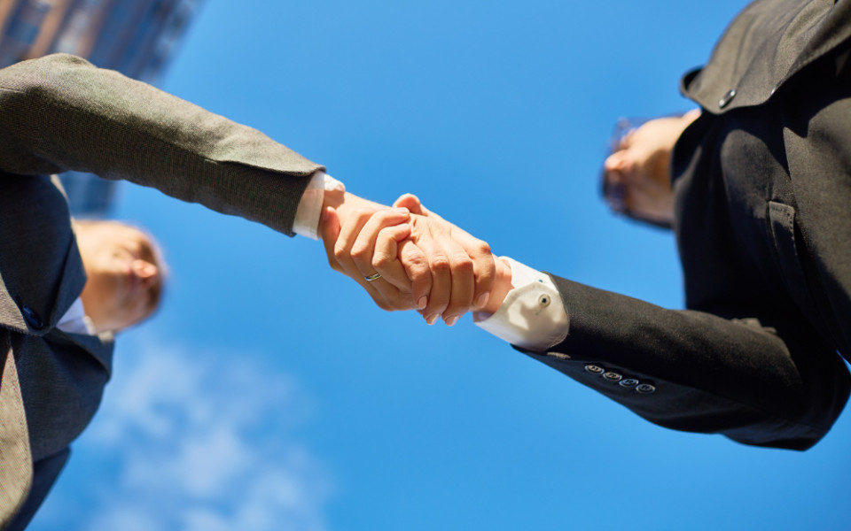 Сравни и ПАО БАНК УРАЛСИБ — партнеры в сфере цифровых финансовых услуг