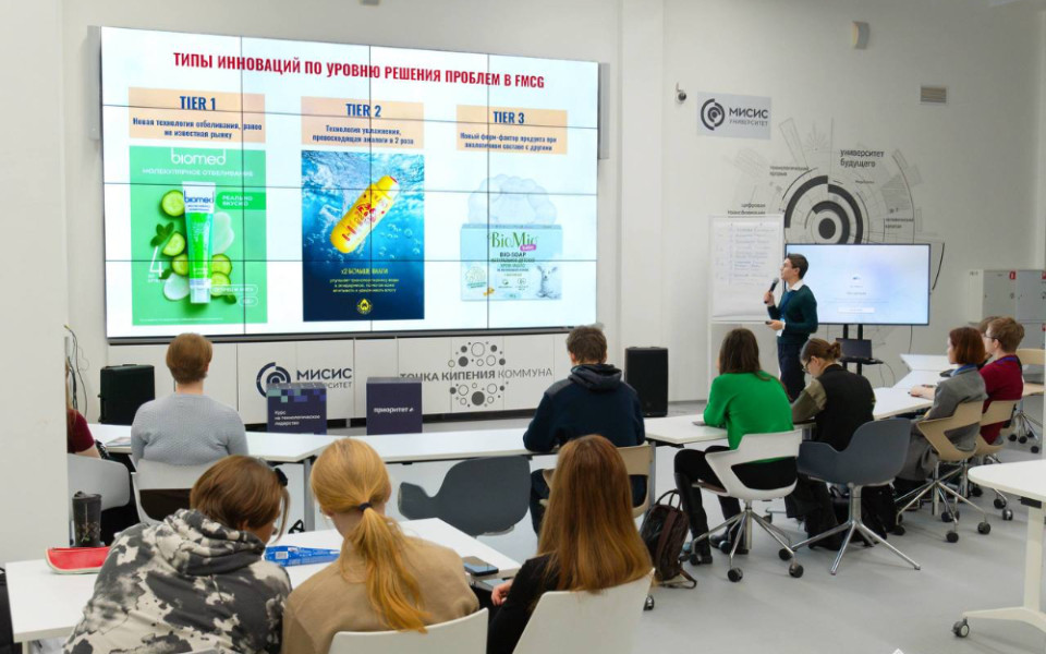 SPLAT Global поддержала Турнир Трех Наук