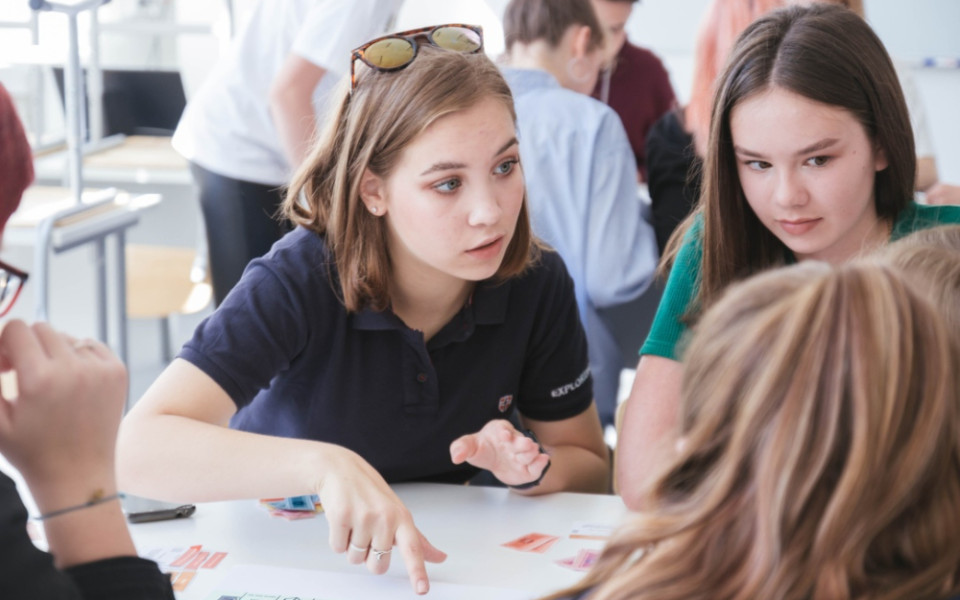 ВШЭ и Сбер запустили проект для участников ВсОШ по экономике