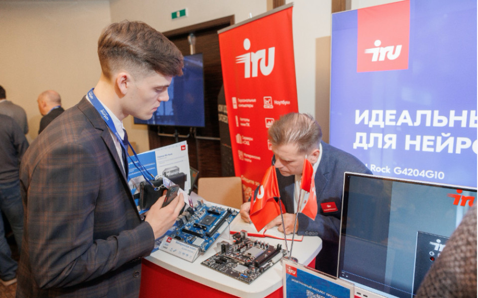 iRU расширяет линейку материнских плат для корпоративного сегмента