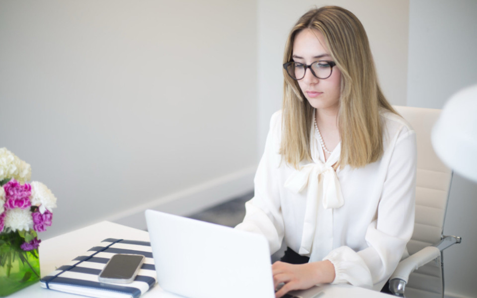 Монетизация личного бренда: как в мягких нишах зарабатывать больше