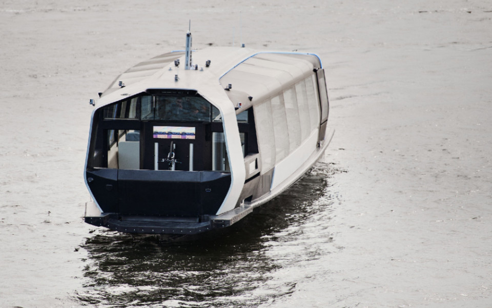 Речное электросудно